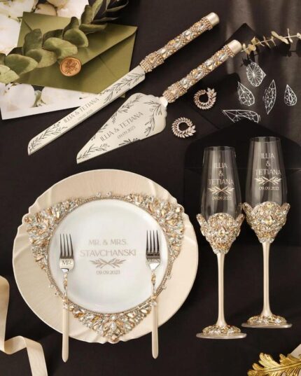 Luxury cake cutting set