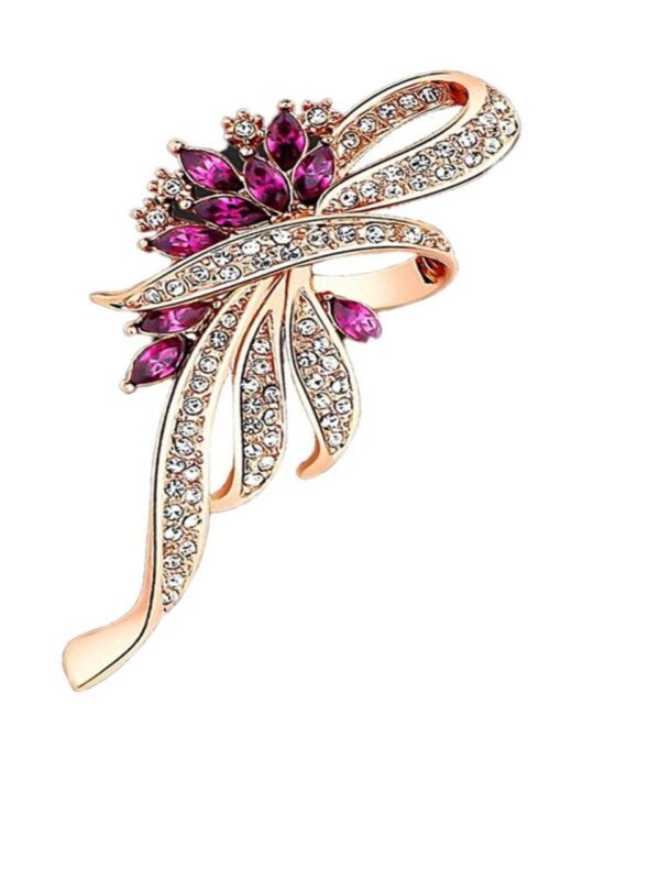 Add timeless elegance to any outfit with Wedbie Premium Brooches