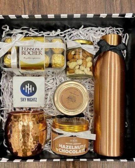 Golden Knot Gift Box